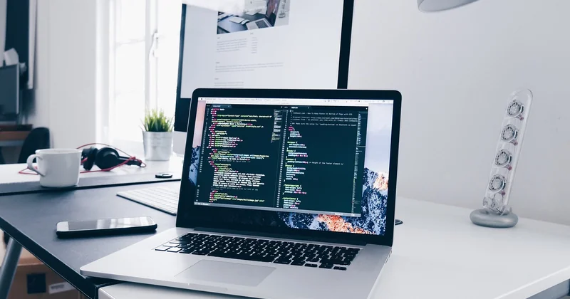 Webmail vs client de messagerie : faut-il choisir ?