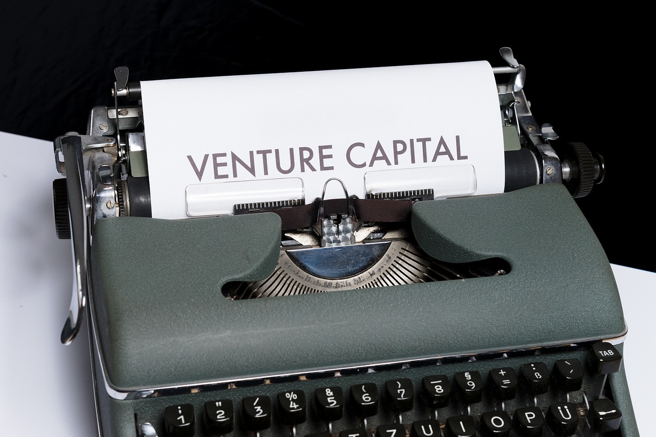 Quel est le capital social minimum requis pour créer une entreprise en 2025 ?