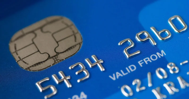 Quelles sont les limites et inconvénients de l'e-carte bleue ?