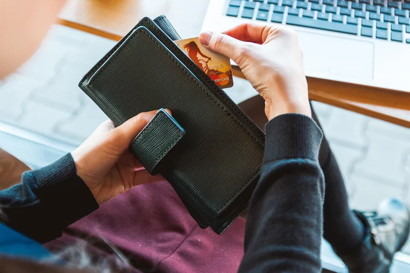 Comment accéder au service e-Carte Bleue La Banque Postale ?