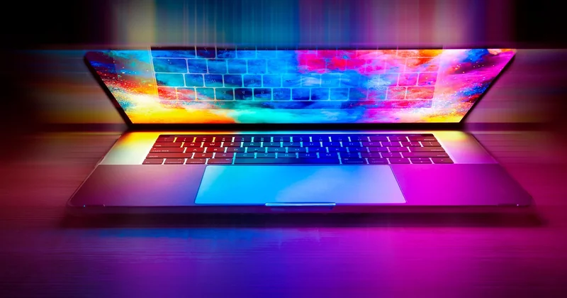 Ordinateur vs mobile : ce qui change vraiment