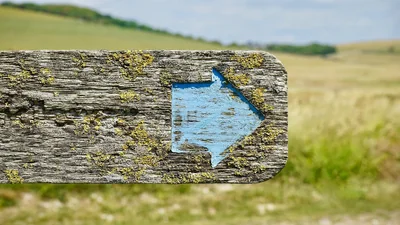 Découvrez les meilleurs panneaux directionnels pour entreprises dans la région nantaise en 2026